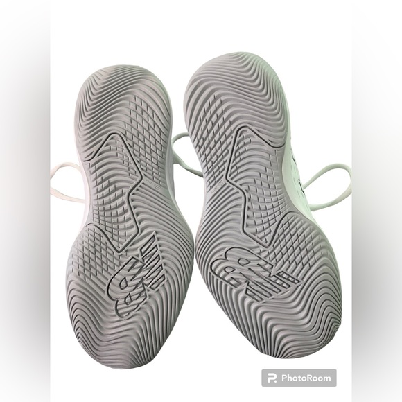 New Balance KC696WT4 Tennis Kids Color: White NWT (Also has Blue and Pink Laces) - Picture 6 of 9